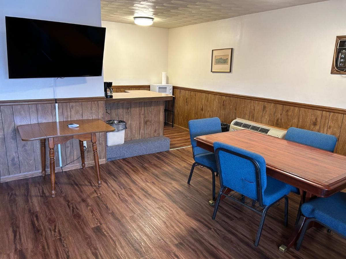 Valley Inn And Suites フレンチ・リック エクステリア 写真